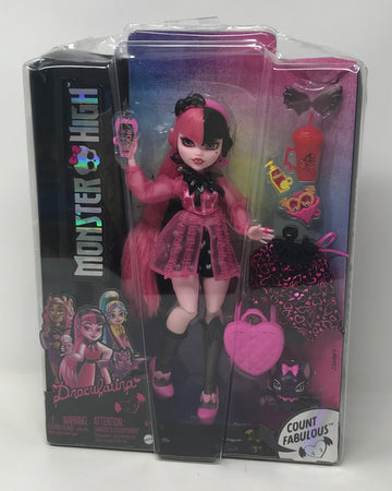 Monster High: Draculaura (HHK51) - Ages 4+ [USED - DAMAGED BOX] Toys & Hobbies Mattel