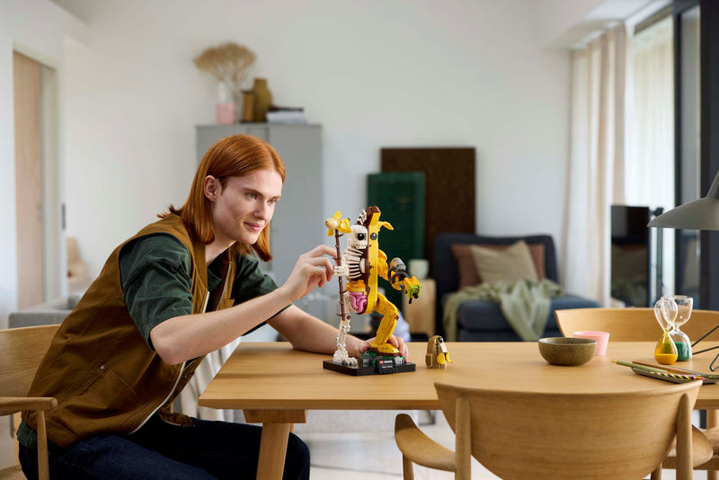 LEGO: Fortnite Peely Bone - 1414 Piece Building Kit [LEGO #77072] LEGO LEGO