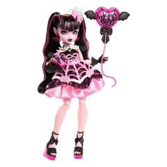Monster High: Scary Sweet Birthday Draculaura Toys & Games Mattel